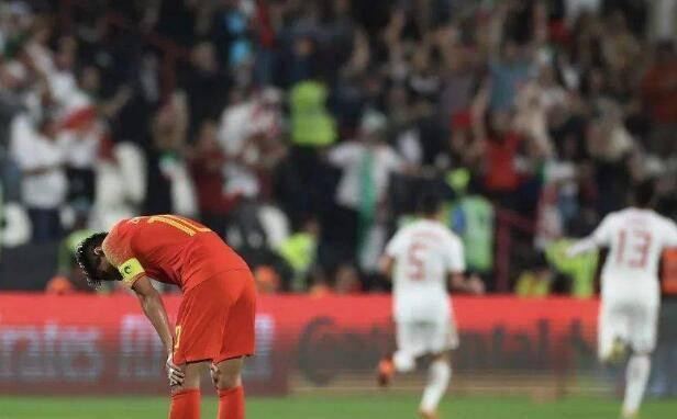  兰斯中场核心远射世界波，技惊四座助球队打破僵局