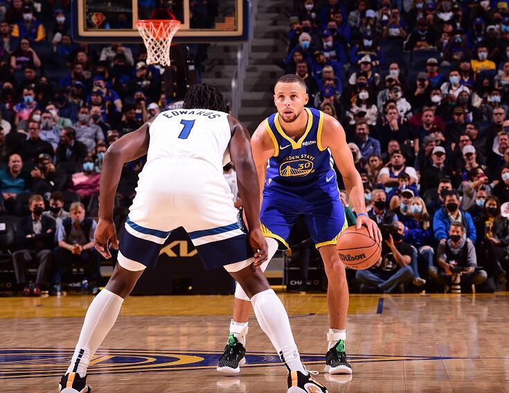  爱德华兹爆砍四十一分森林狼横扫活塞，康宁汉姆准两双难救主