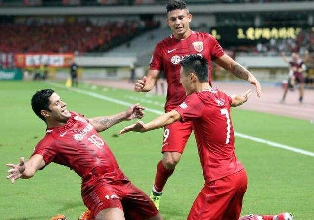  斯佩齐亚定位球战术奏效，航海者专克豪门球队