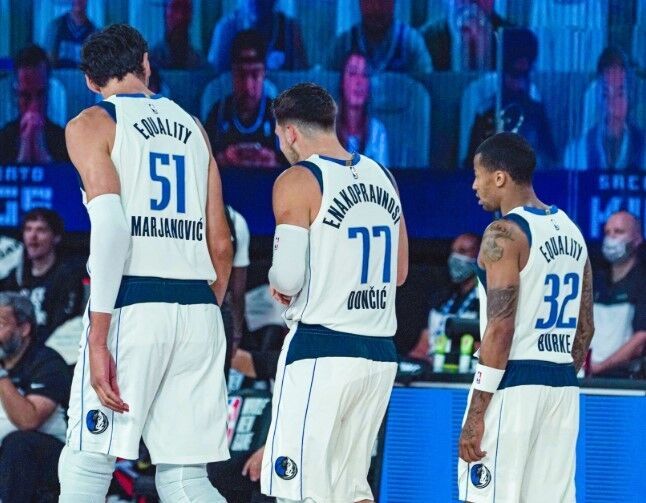  东契奇准三双独揽末节率独行侠险胜国王